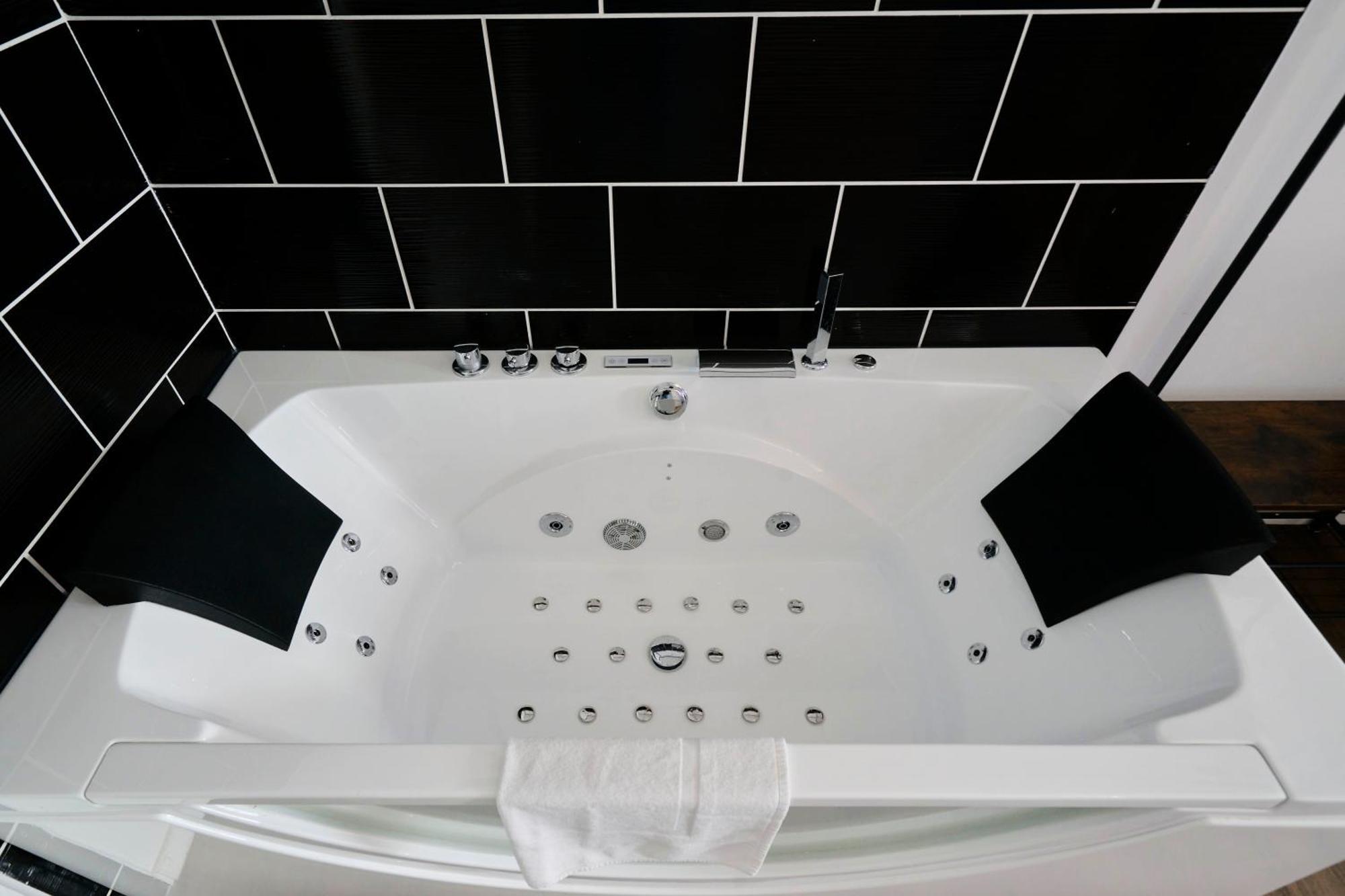 Ng Prestige - Lille L Roubaix Trichon - Balneo - Netflix - Wifi Apartamento Exterior foto
