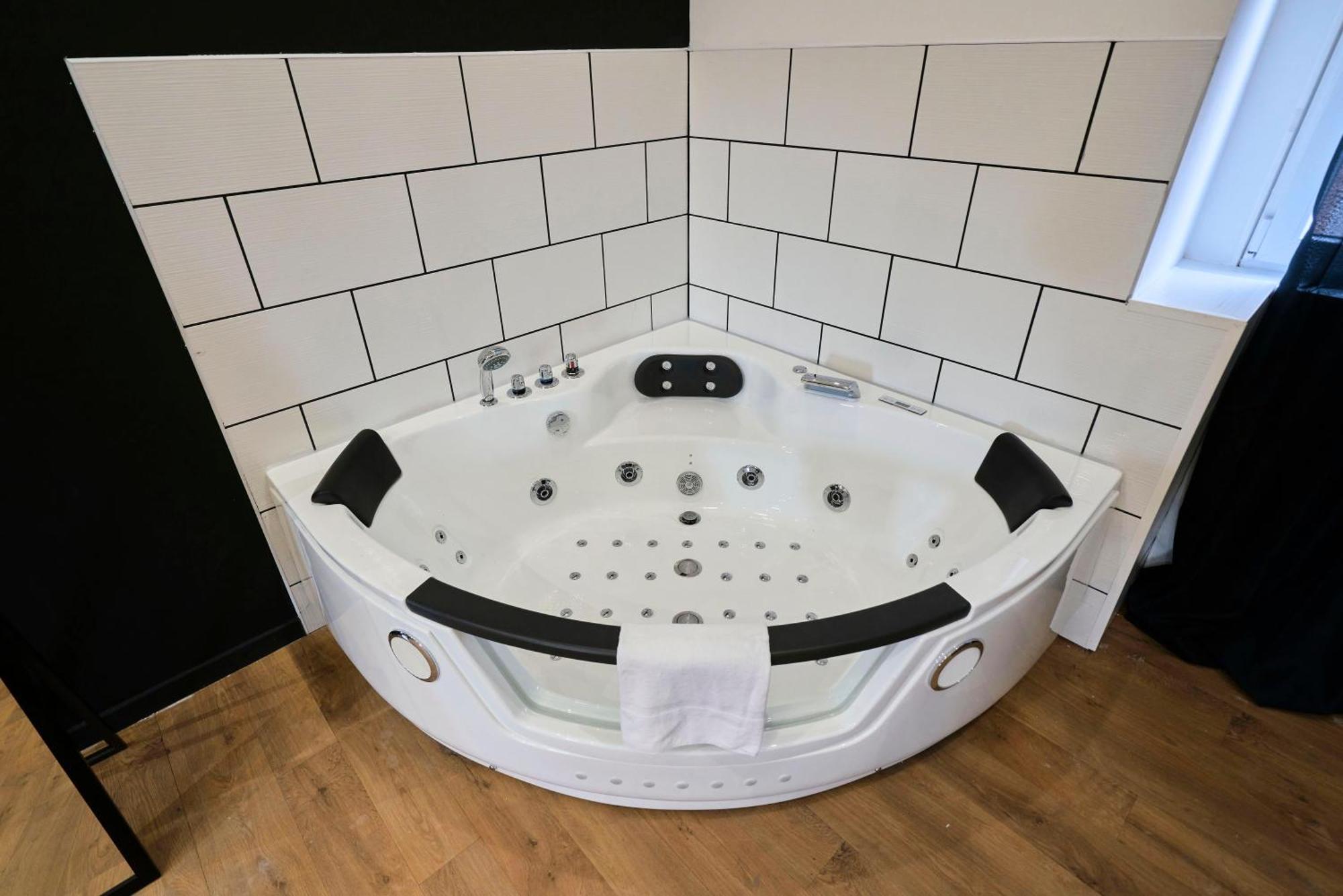 Ng Prestige - Lille L Roubaix Trichon - Balneo - Netflix - Wifi Apartamento Exterior foto